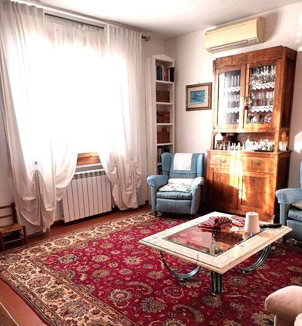 casa indipendente in vendita a Poggio a Caiano