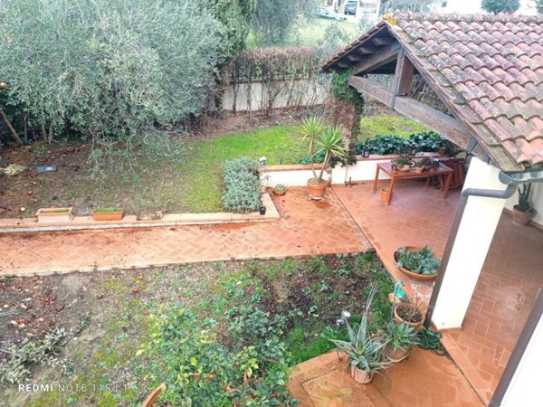 casa indipendente in vendita a Poggio a Caiano