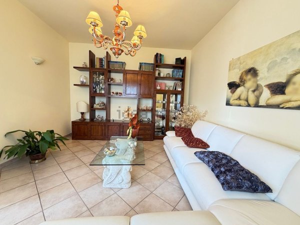 casa indipendente in vendita a Poggio a Caiano