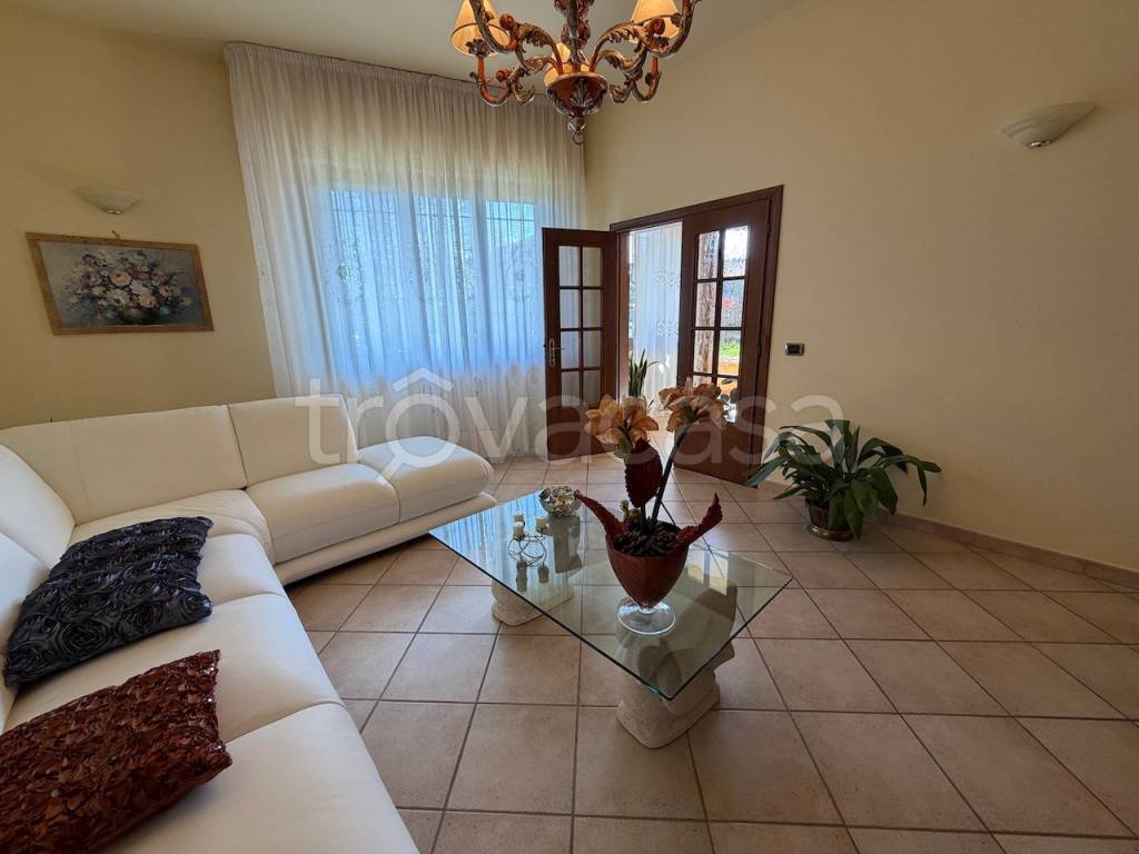 casa indipendente in vendita a Poggio a Caiano