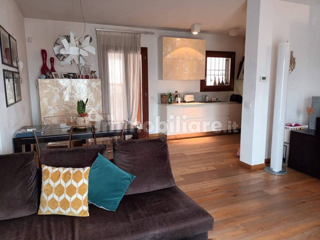 casa indipendente in vendita a Poggio a Caiano