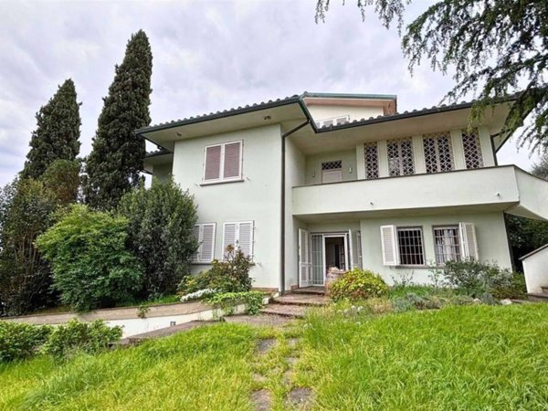casa indipendente in vendita a Poggio a Caiano
