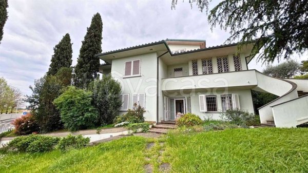 casa indipendente in vendita a Poggio a Caiano