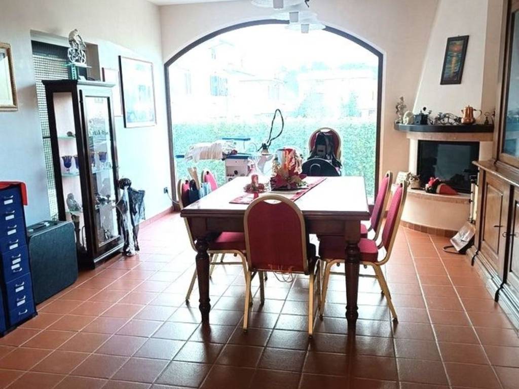 casa indipendente in vendita a Poggio a Caiano