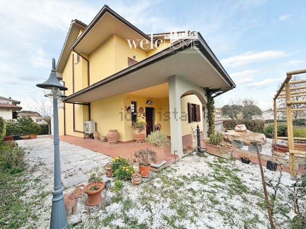 casa indipendente in vendita a Poggio a Caiano
