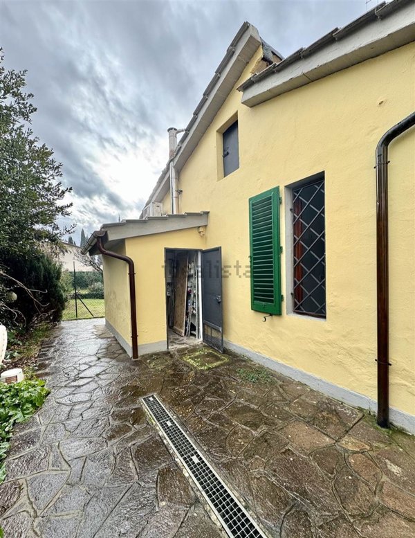 casa semindipendente in vendita a Poggio a Caiano