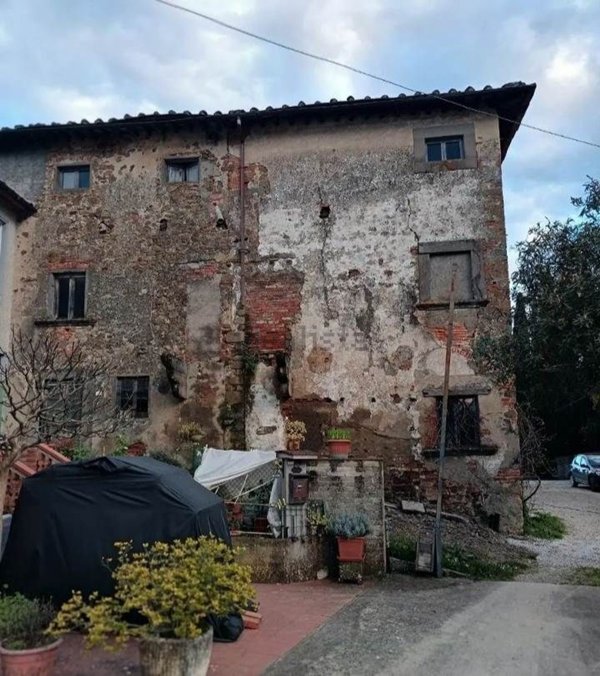 pentavano in vendita a Poggio a Caiano