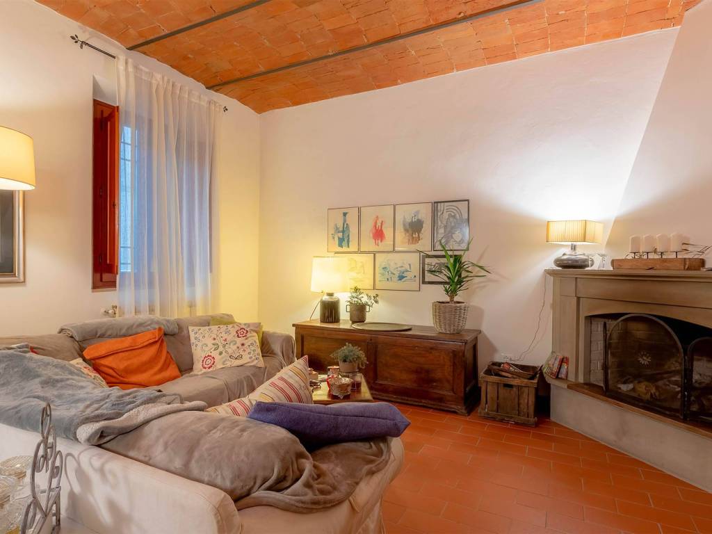 casa indipendente in vendita a Poggio a Caiano