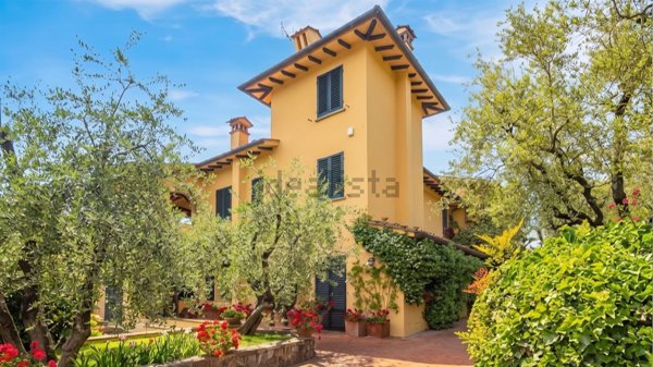 casa indipendente in vendita a Poggio a Caiano
