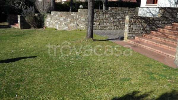 casa indipendente in vendita a Poggio a Caiano