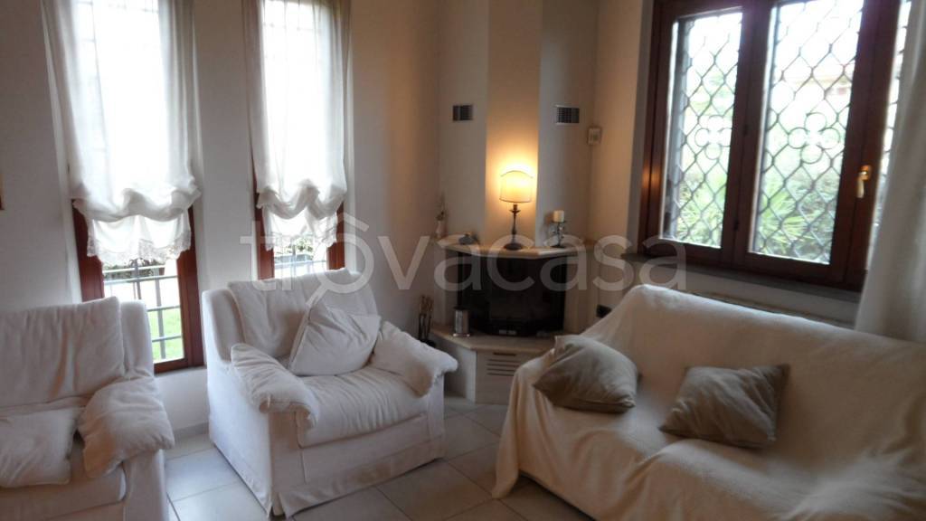 casa indipendente in vendita a Poggio a Caiano