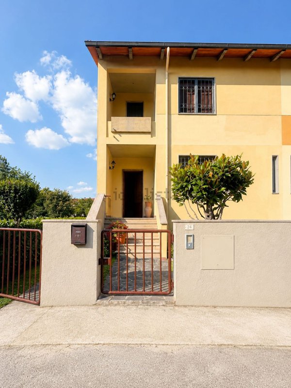 casa indipendente in vendita a Poggio a Caiano
