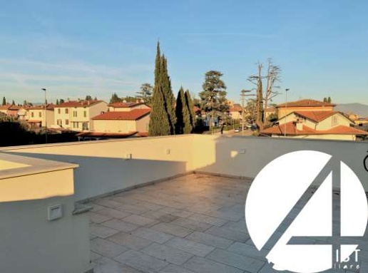 appartamento in vendita a Poggio a Caiano in zona Santa Cristina in Pilli