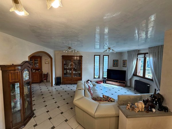 casa indipendente in vendita a Poggio a Caiano in zona Santa Cristina in Pilli