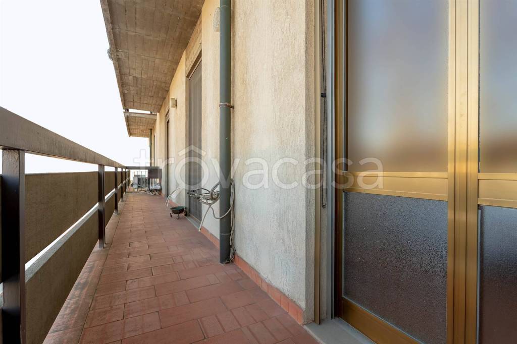 appartamento in vendita a Poggio a Caiano in zona Santa Cristina in Pilli