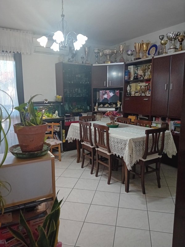 appartamento in vendita a Poggio a Caiano in zona Santa Cristina in Pilli