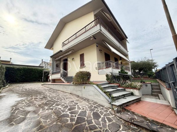 casa indipendente in vendita a Poggio a Caiano in zona Poggetto