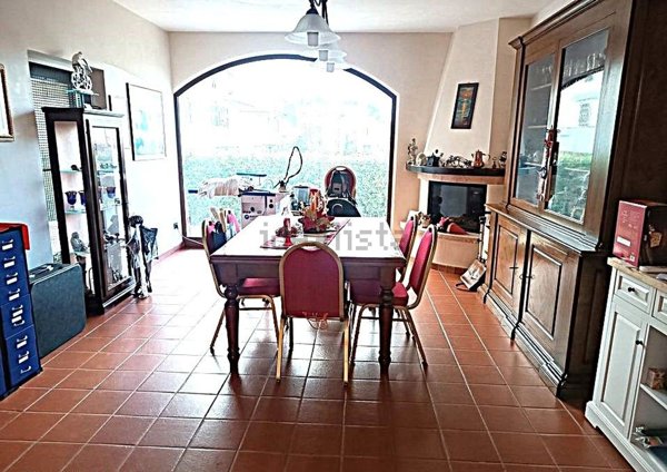 casa indipendente in vendita a Poggio a Caiano in zona Santa Cristina in Pilli