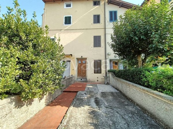 casa indipendente in vendita a Prato in zona La Macine
