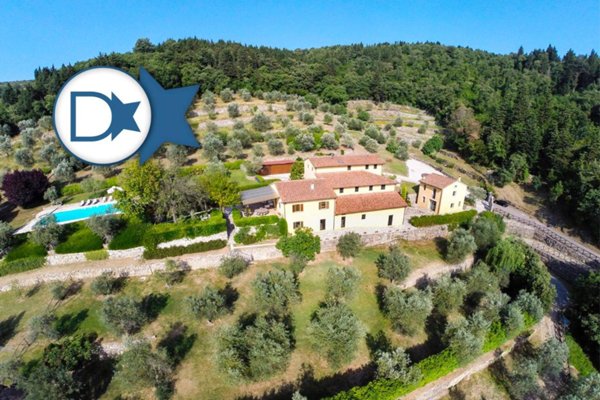 casa indipendente in vendita a Prato in zona Figline