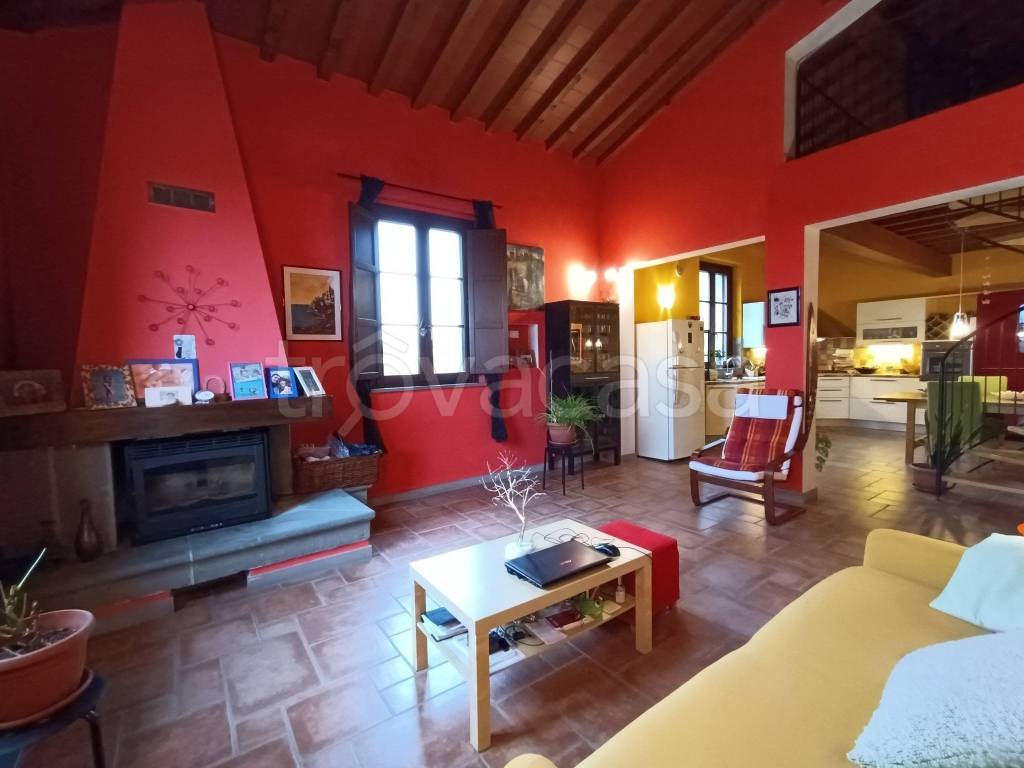 appartamento in vendita a Prato in zona Iolo