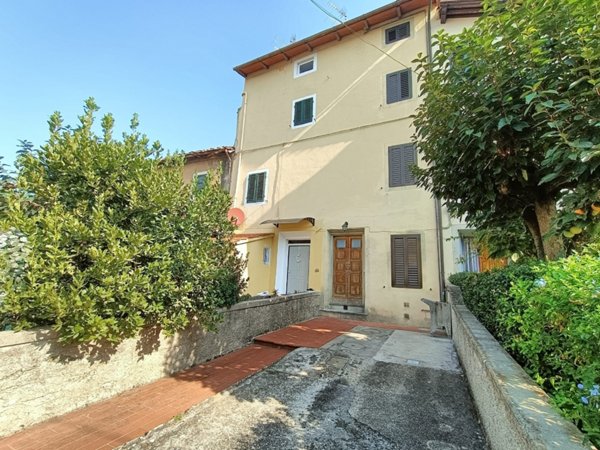 appartamento in vendita a Prato in zona La Querce