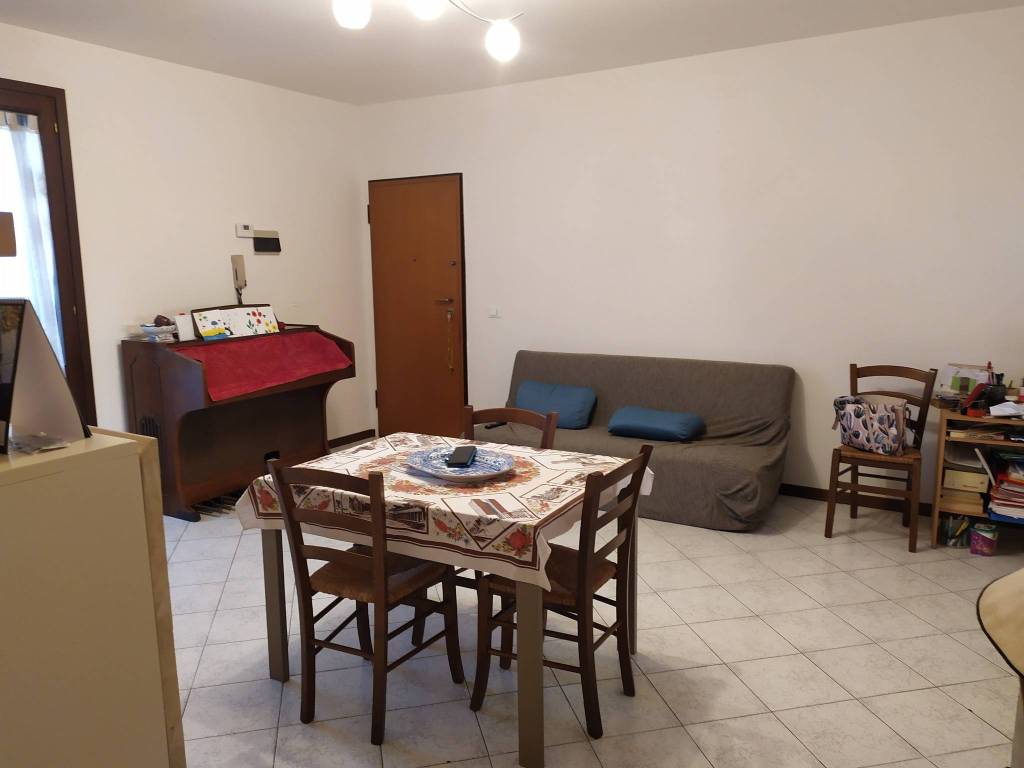 appartamento in vendita a Prato in zona Fontanelle