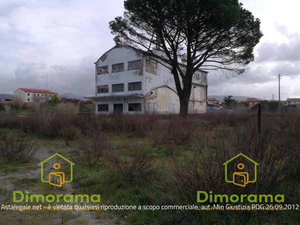 terreno edificabile in vendita a Prato