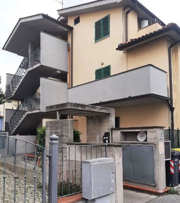 bifamiliare in vendita a Prato in zona Maliseti
