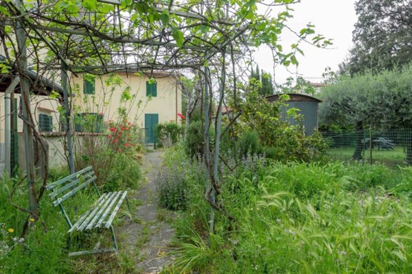 casa semindipendente in vendita a Prato in zona Galciana