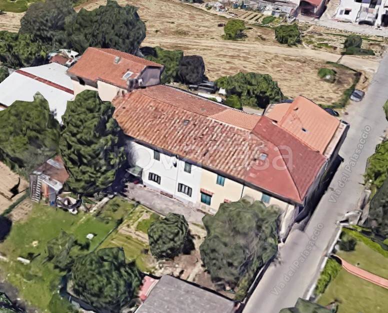 casa indipendente in vendita a Prato in zona Fontanelle