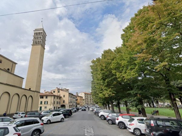 negozio in vendita a Prato