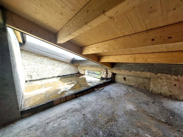 casa indipendente in vendita a Prato in zona La Querce