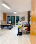 ufficio in vendita a Prato