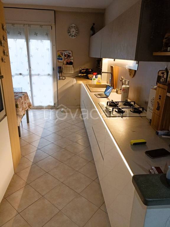 appartamento in vendita a Prato in zona Maliseti