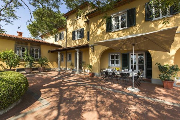 casa indipendente in vendita a Prato in zona Carteano