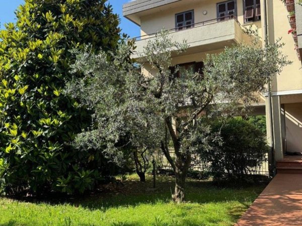 appartamento in vendita a Prato in zona La Macine