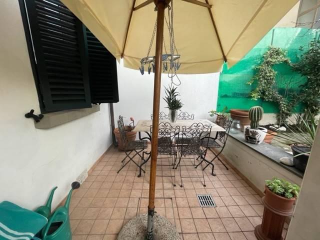 casa indipendente in vendita a Prato