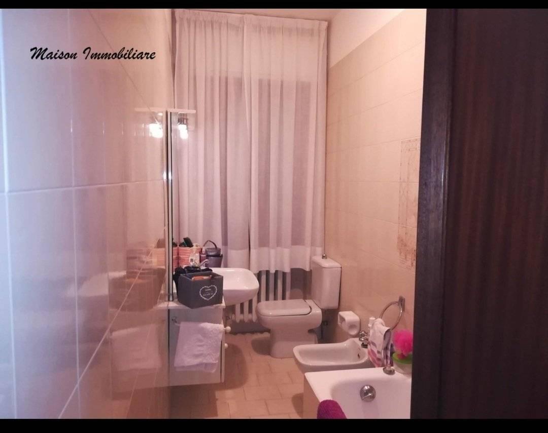 casa indipendente in vendita a Prato