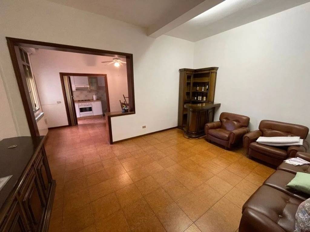 appartamento in vendita a Prato in zona Viaccia