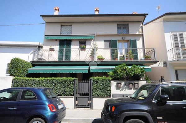 appartamento in vendita a Prato in zona Santa Gonda