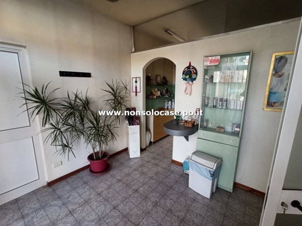 appartamento in vendita a Prato in zona Santa Lucia