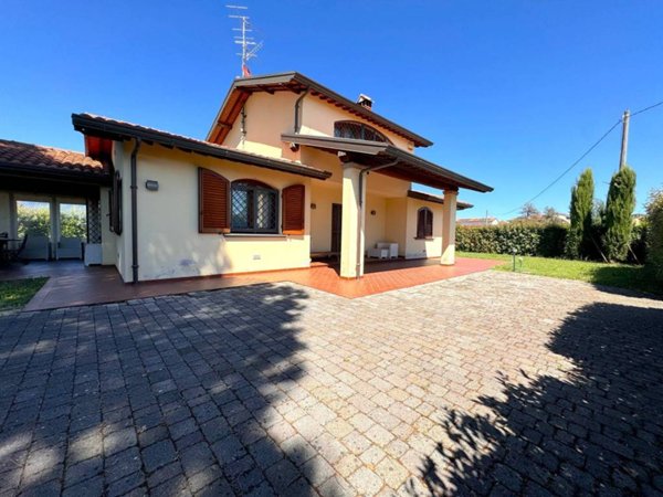 casa indipendente in vendita a Prato in zona Galciana