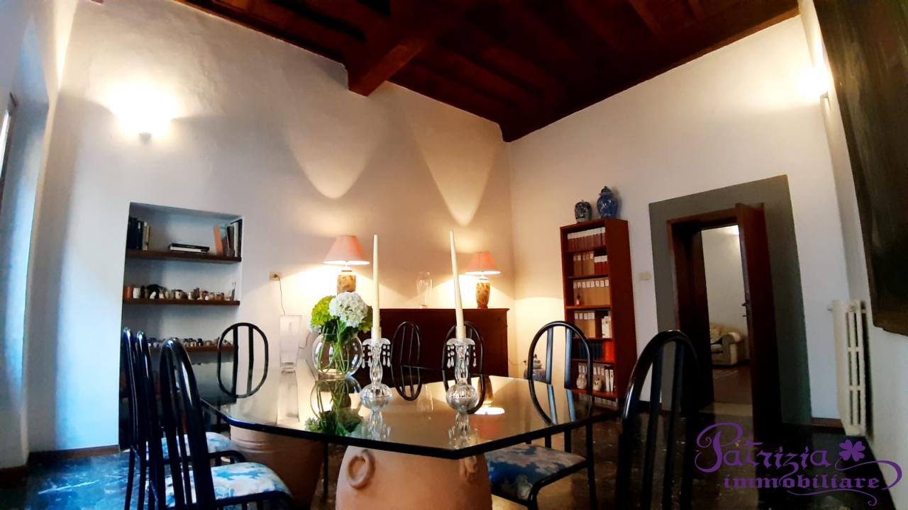 casa indipendente in vendita a Prato in zona Grignano