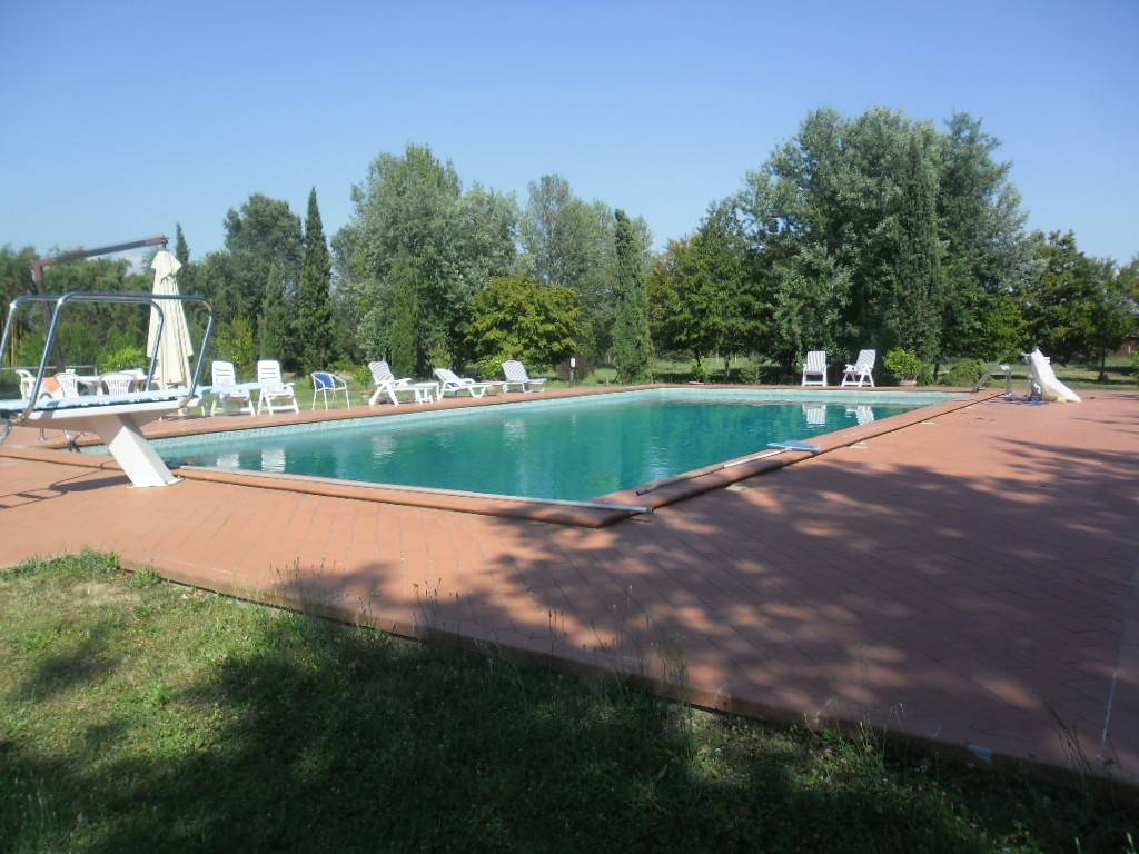 casa indipendente in vendita a Prato in zona Casale