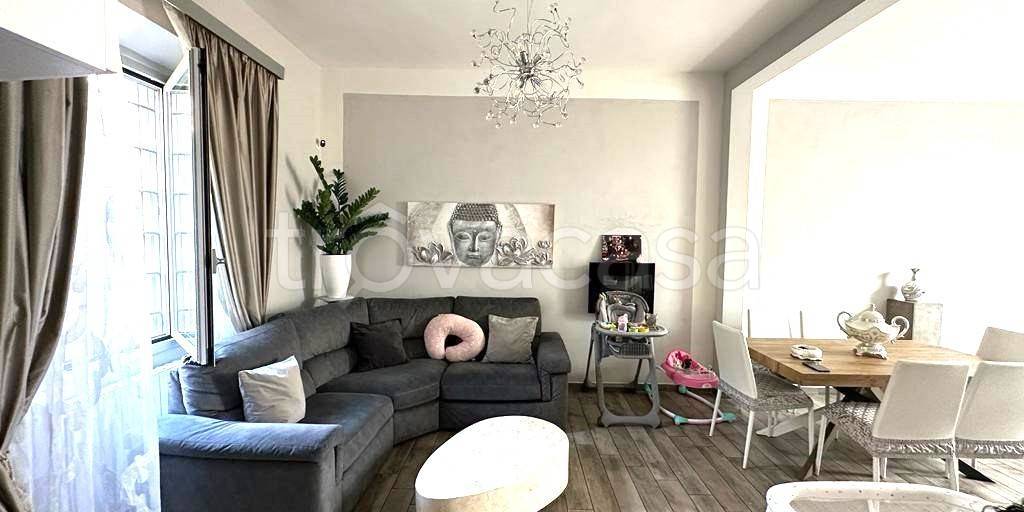 casa indipendente in vendita a Prato in zona Grignano