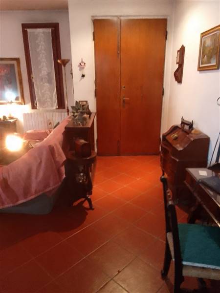 villa in vendita a Prato in zona Galciana
