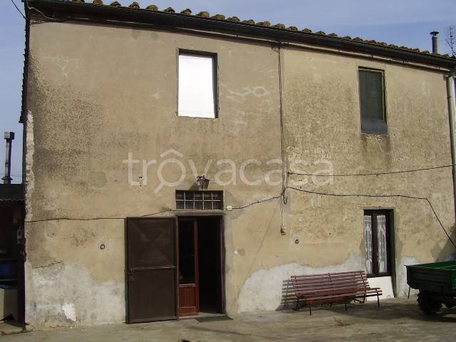 casa indipendente in vendita a Prato in zona Sant'Ippolito