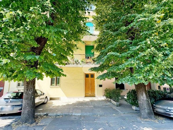 appartamento in vendita a Prato in zona La Macine