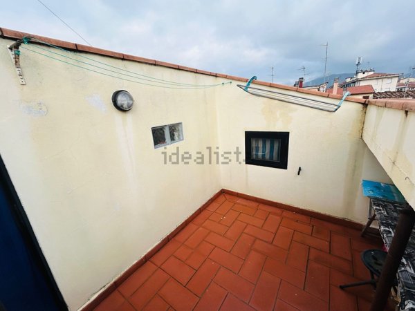 casa indipendente in vendita a Prato